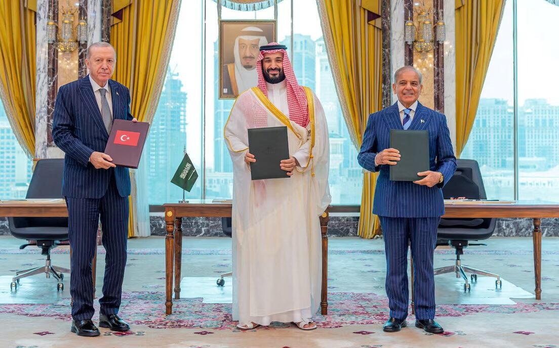 Pakistan își confirmă angajamentul de apărare pentru Arabia Saudită în fața amenințărilor houthi