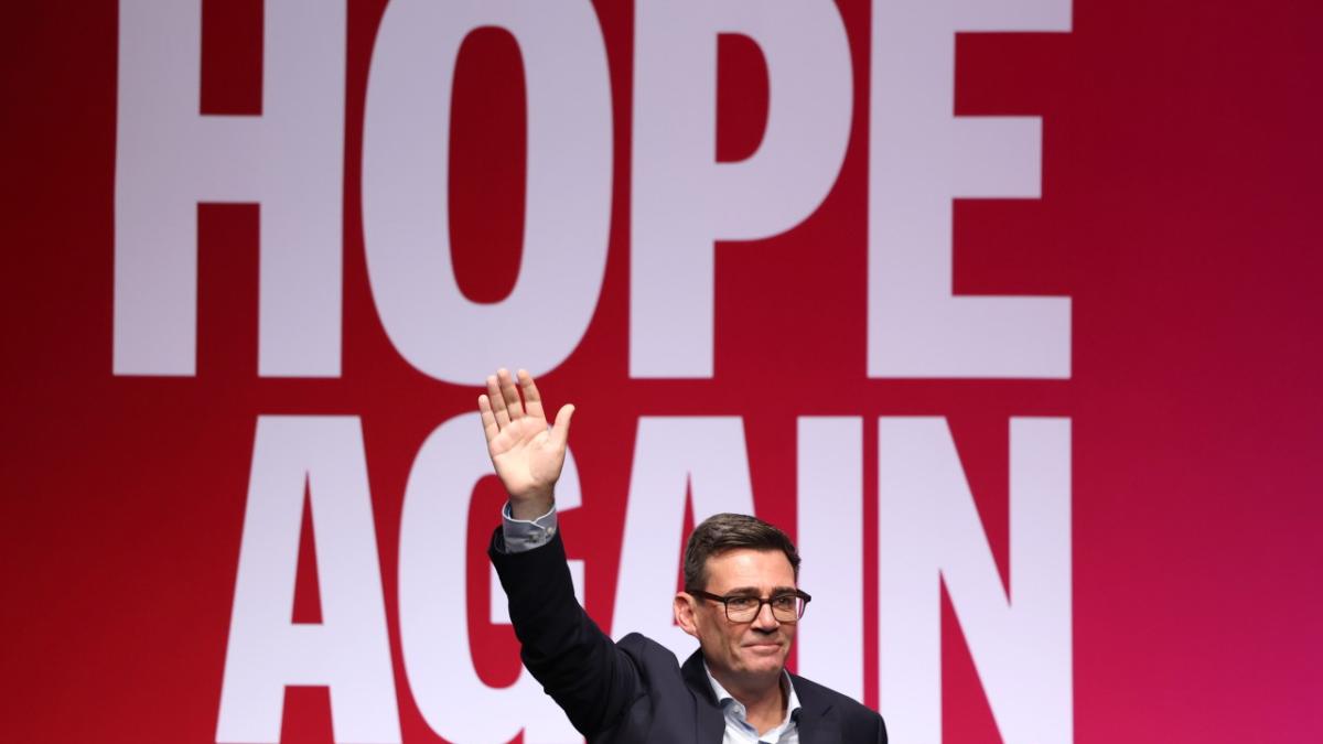 Revenirea Marii Britanii în UE: Premierul Andy Burnham propune analiza opțiunilor de integrare