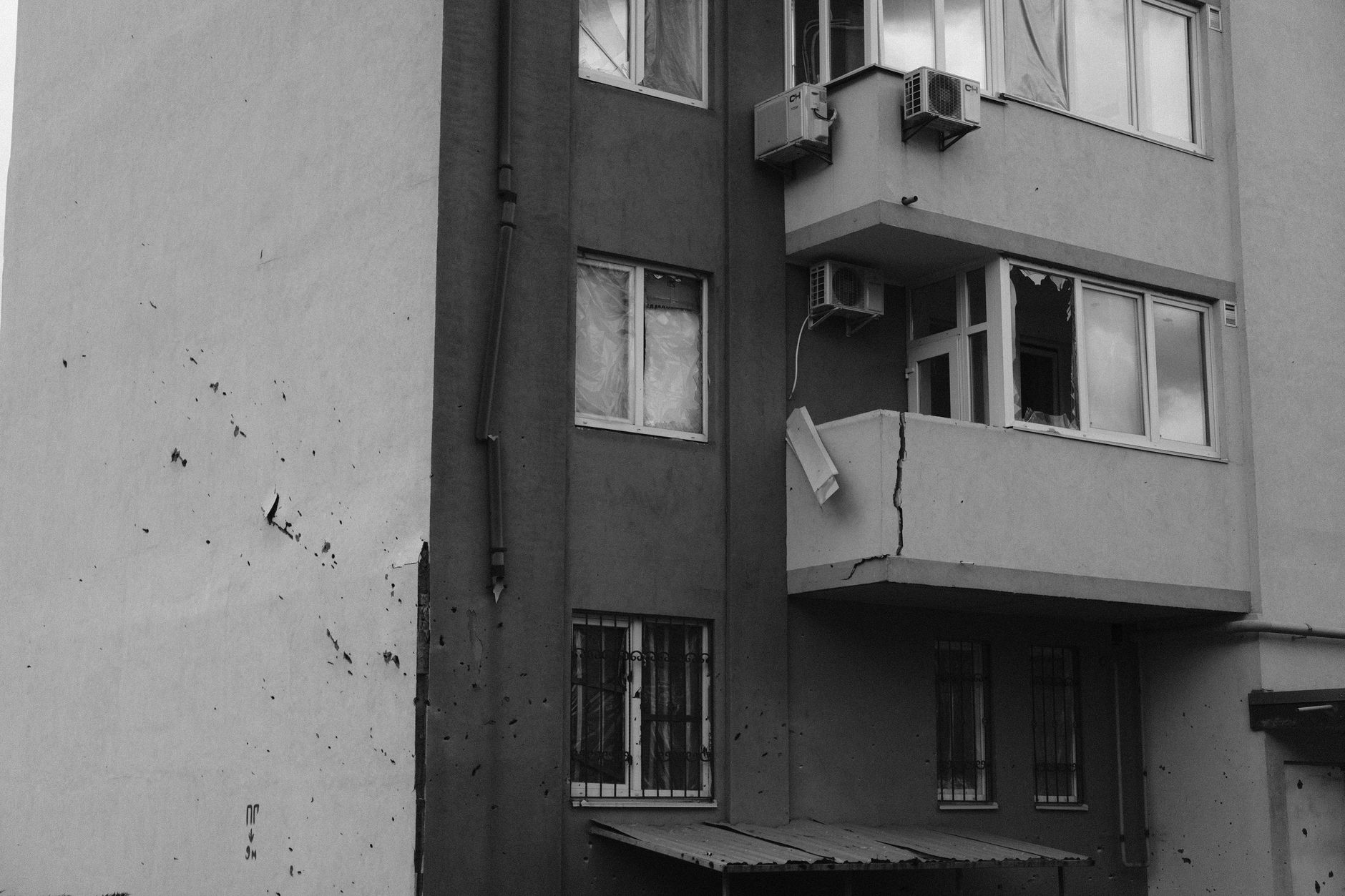 Schimbarea doctrinei de atac a Rusiei: Zelenski avertizează că Moscova a renunțat la limitele în campania aeriană