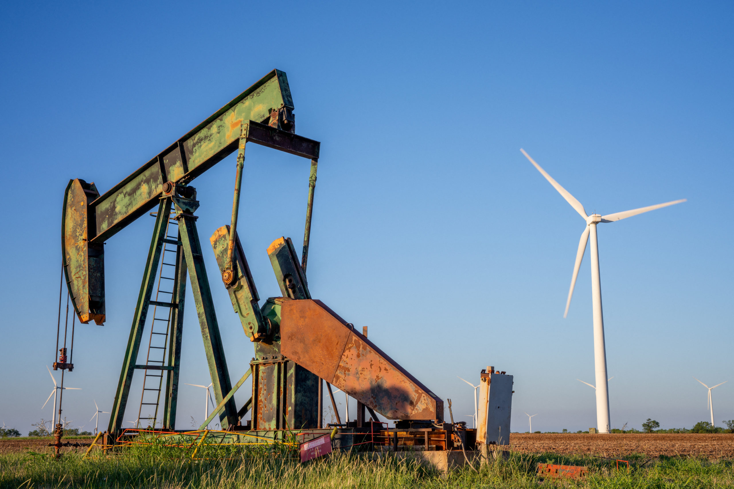 G7 lansează o eliberare coordonată de 100 de milioane de barili pentru stabilizarea piețelor energetice