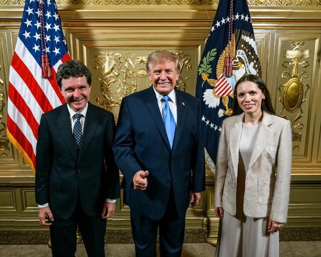 Administrația Prezidențială respinge acuzațiile privind fotografiile cu Donald Trump: Este un fake generat de AI