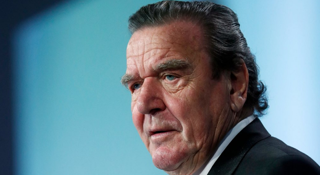 Gerhard Schröder preia rol de conducere în cadrul retailerului rus Hyperglobus