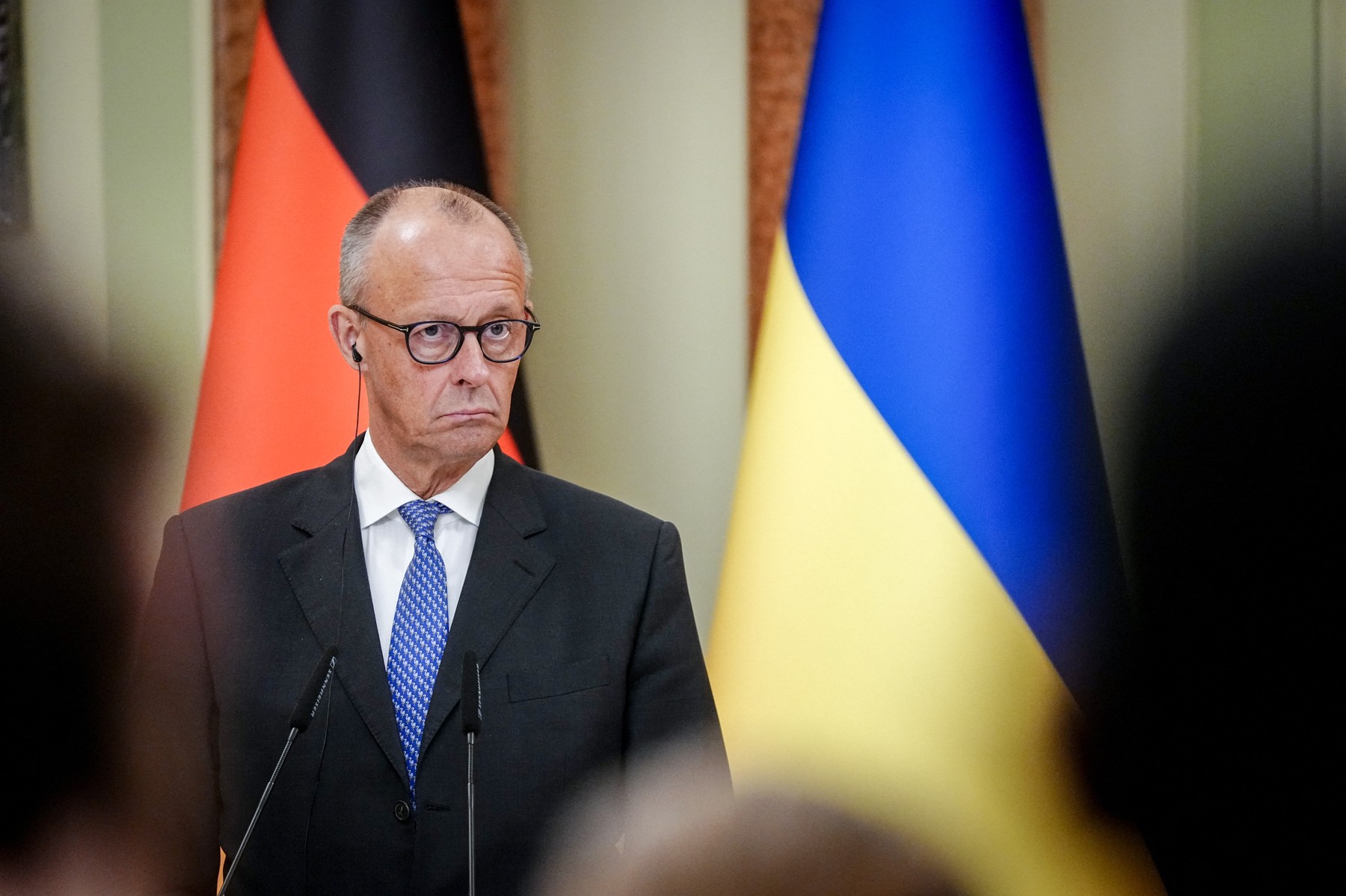 Mesajul cancelarului german pentru Vladimir Putin de la Kiev: „Putem discuta, dar mai întâi trebuie să tacă armele”