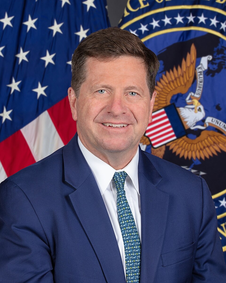 Donald Trump l-a numit pe Jay Clayton la coordonarea grupului de lucru pentru inteligența artificială