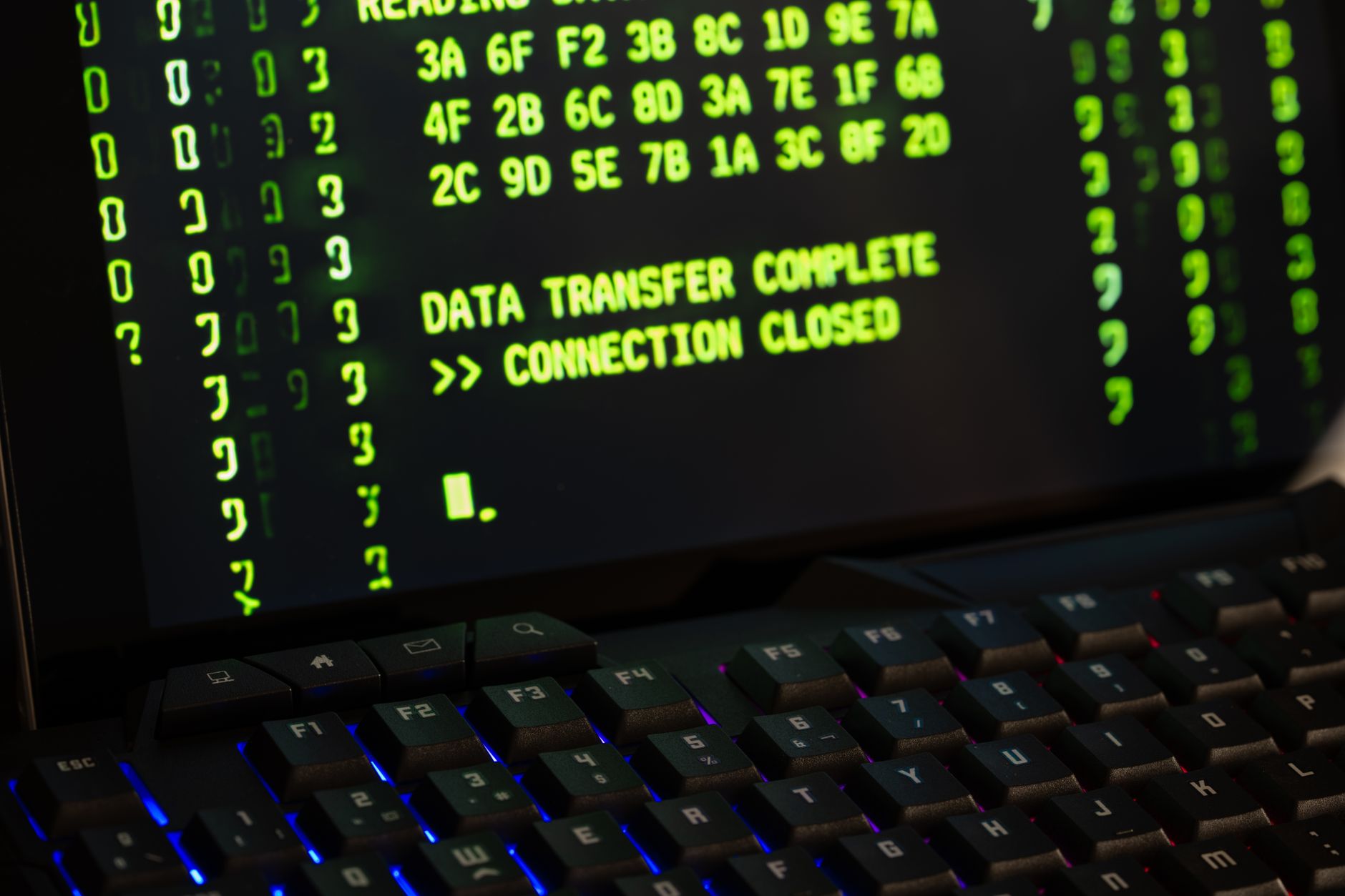 Spionaj cibernetic chinez: Hackeri folosesc identități de experți pentru a accesa e-mailuri în domeniul AI