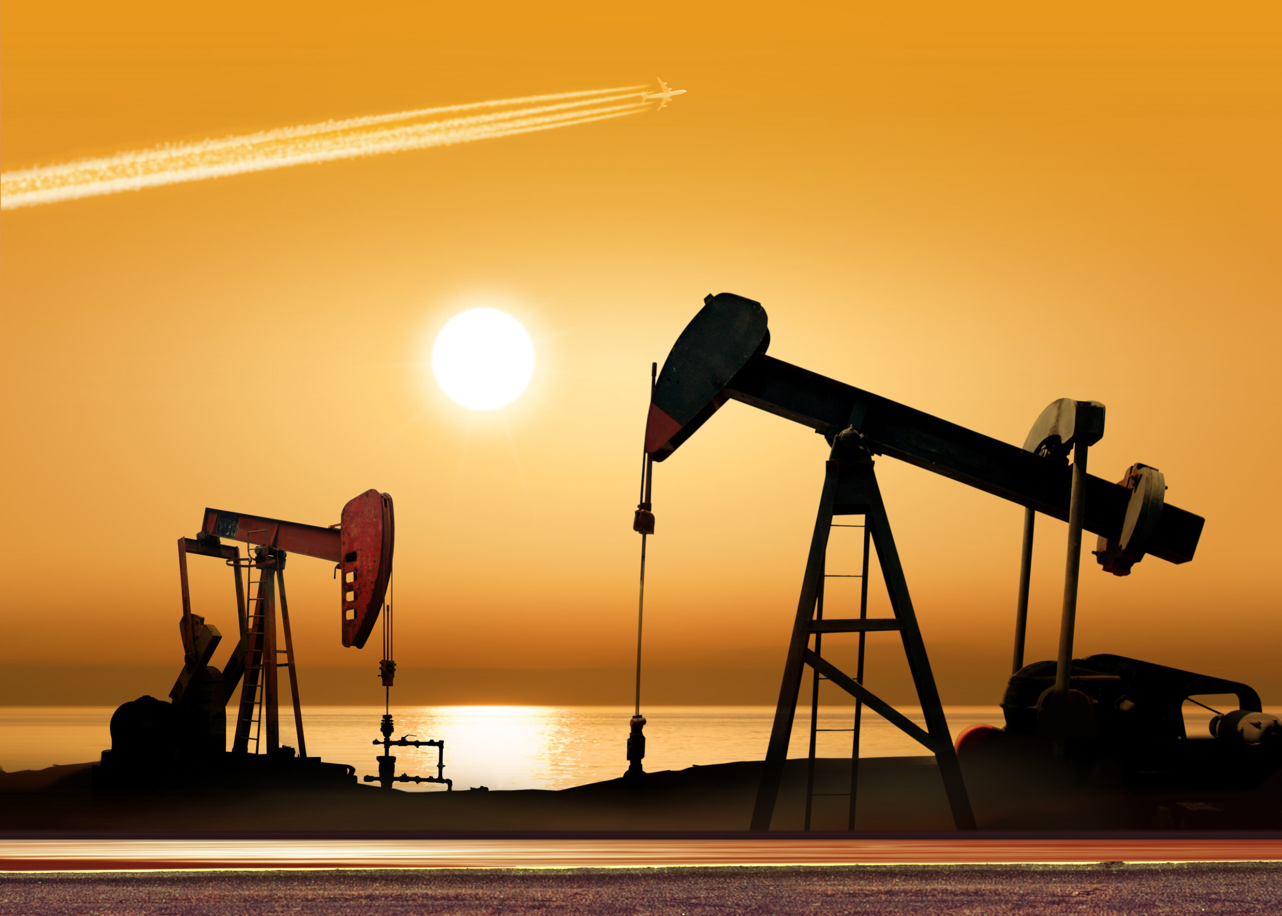 Epuizarea rezervelor strategice de petrol: AIE raportează eliberarea a 325 de milioane de barili