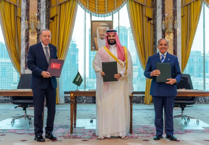 Activarea Pactului de la Mecca: Arabia Saudită, Turcia și Pakistan desfășoară forțe militare în regat