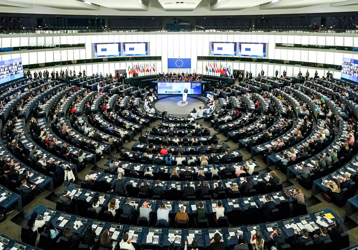 Parlamentul European a votat ridicarea imunității eurodeputatului polonez Grzegorz Braun