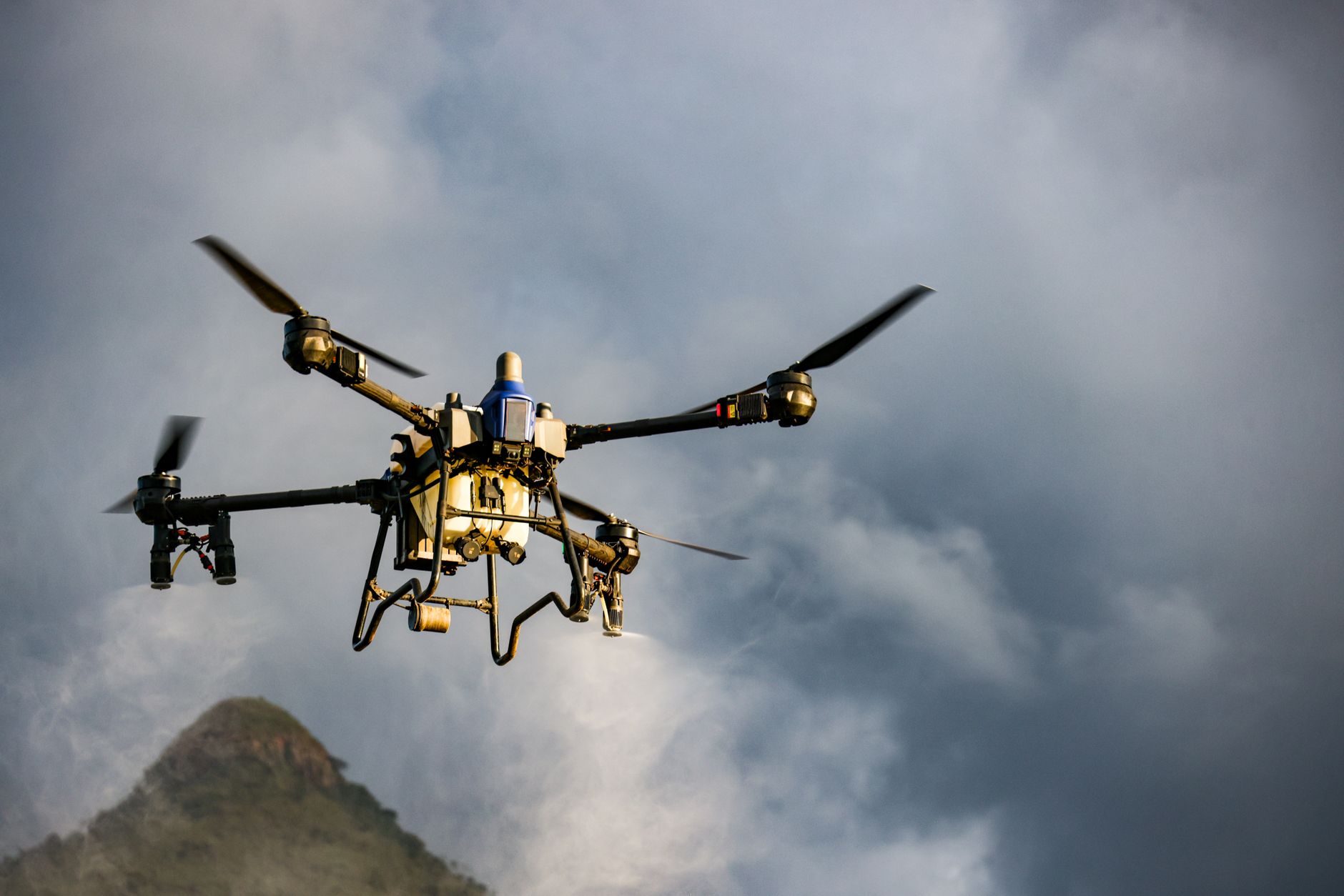 Atac cu drone asupra centrului de date al gigantului rusesc Yandex: operațiunile au fost suspendate
