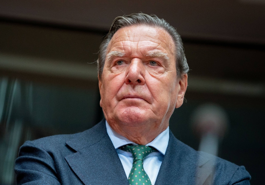Întâlnire la Moscova între Vladimir Putin și Gerhard Schröder în ziua aniversării președintelui rus