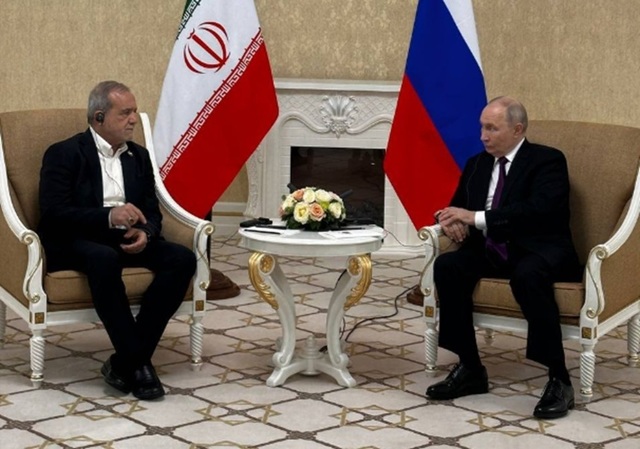 Rusia promite sprijin total pentru rezolvarea conflictului din Iran, în cadrul unei întâlniri cu Masoud Pezeshkian