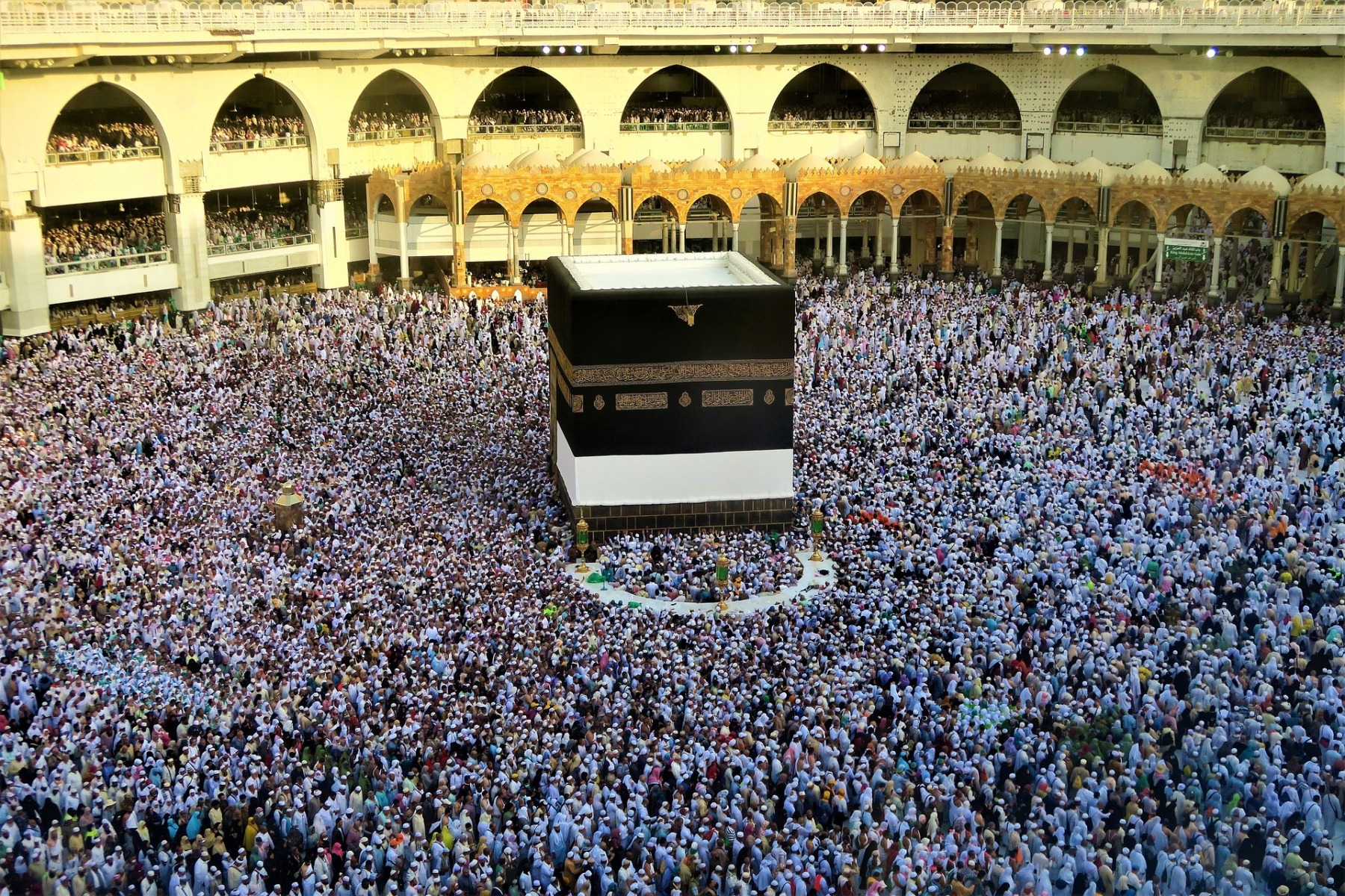 Tensiuni în Arabia Saudită: Coaliția militară de la Riad acuză gruparea Houthi de un atac asupra Mecca