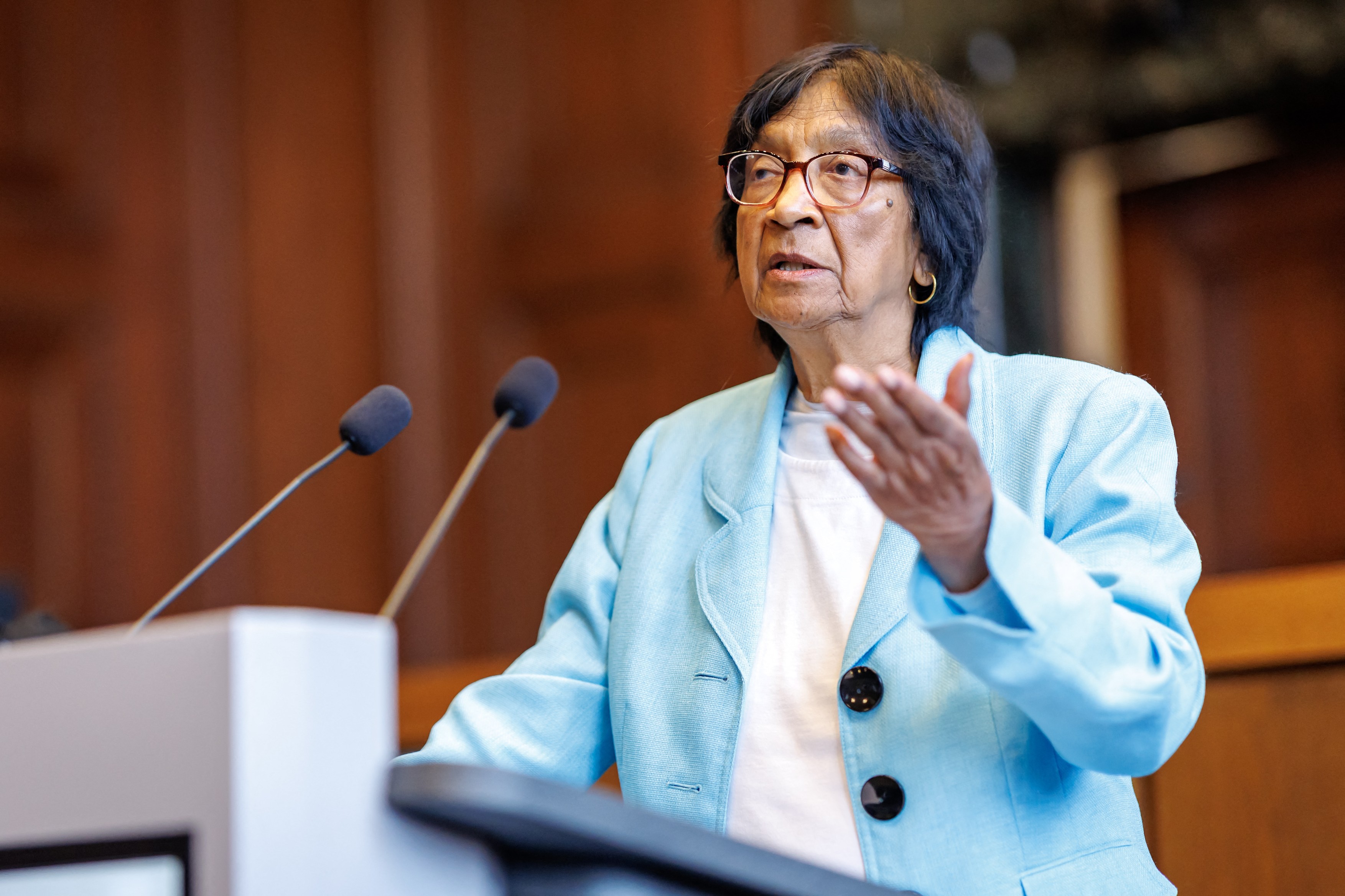 Controverse globale după decernarea Premiului Nobel pentru Pace către Navi Pillay