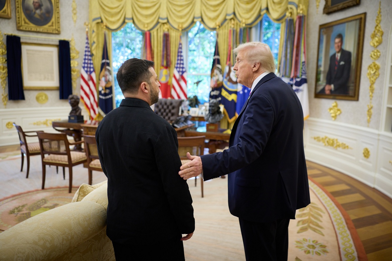 Donald Trump solicită schimbarea leadership-ului de la Kiev după criticele lui Volodimir Zelenski