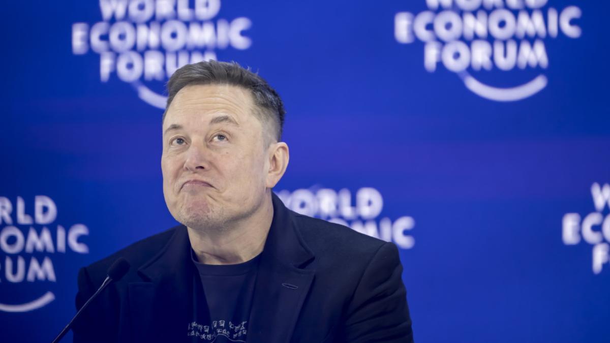 Elon Musk susține propunerea lui Donald Trump de înlocuire a lui Volodimir Zelenski