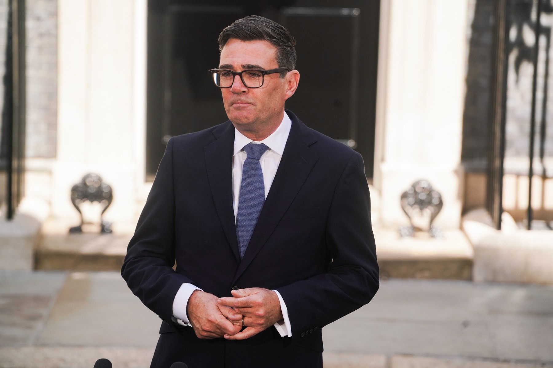 Premierul britanic Andy Burnham califică Rusia drept un dușman și confirmă ingerința în Brexit