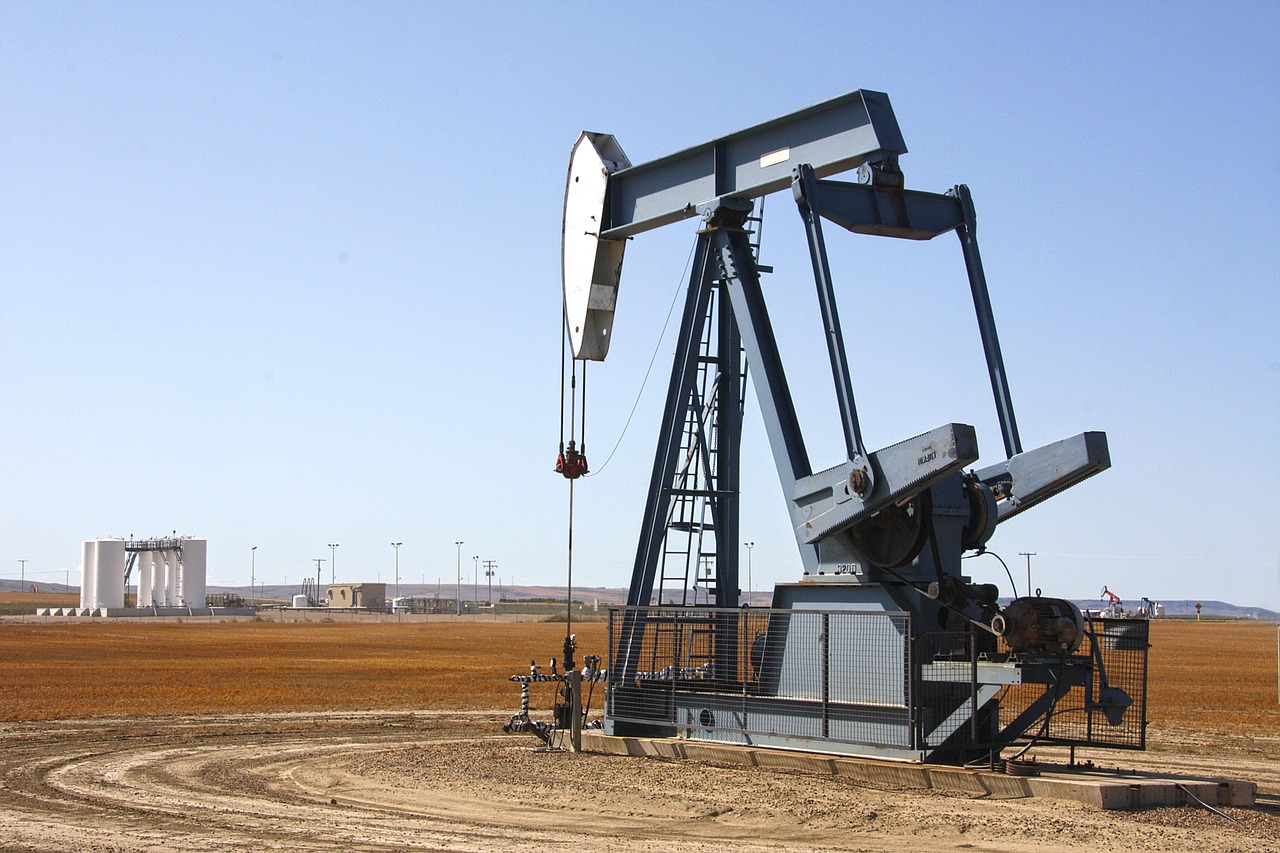 Prețurile petrolului au scăzut după anunțul lui Trump privind un armistițiu energetic între Rusia și Ucraina