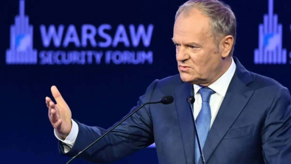 Donald Tusk solicită Occidentului o poziție mai dură față de Rusia după deciziile lui Donald Trump