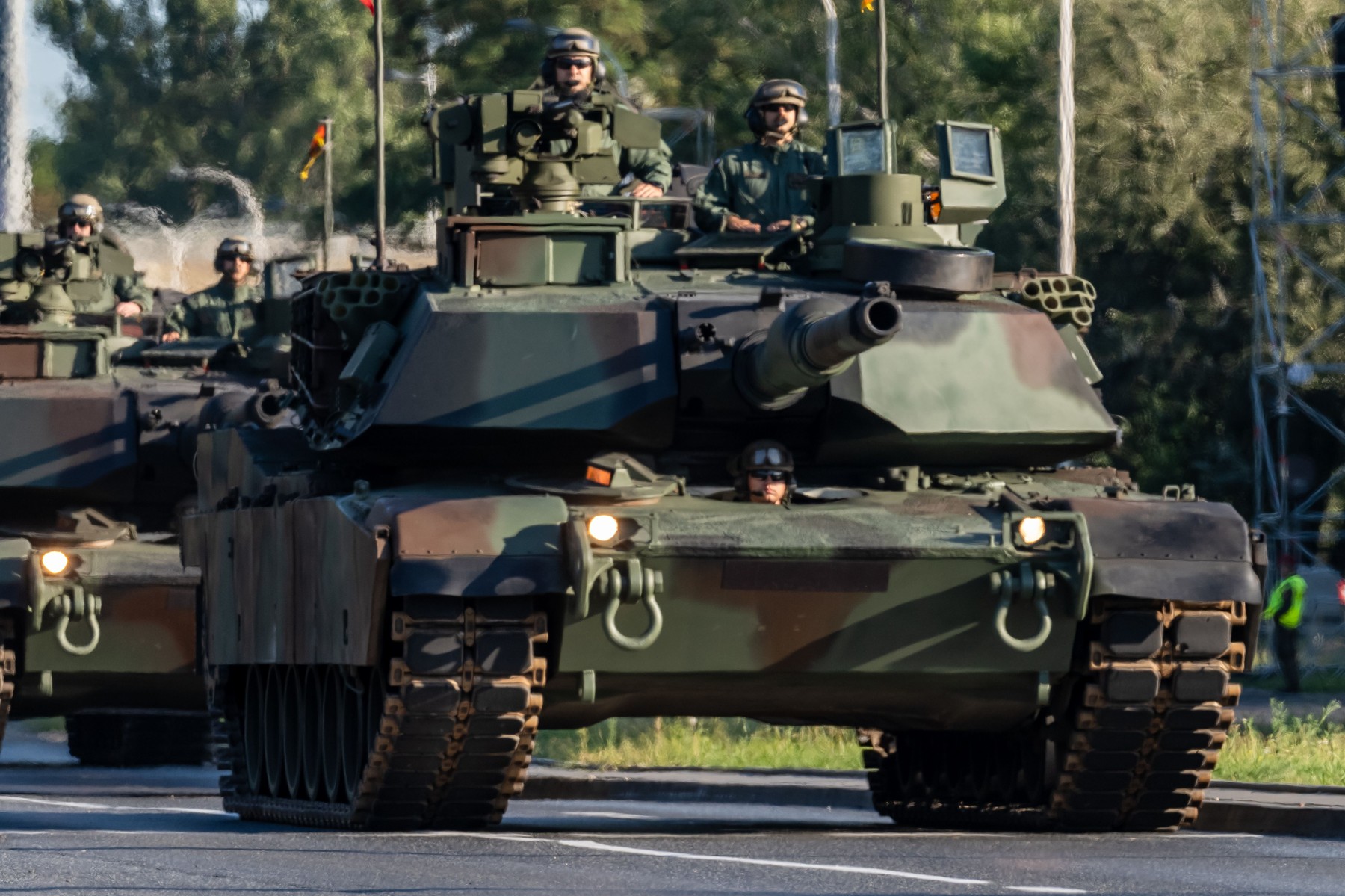 Reorganizarea strategică a NATO: Washington solicită mutarea forțelor din Europa de Vest către Est