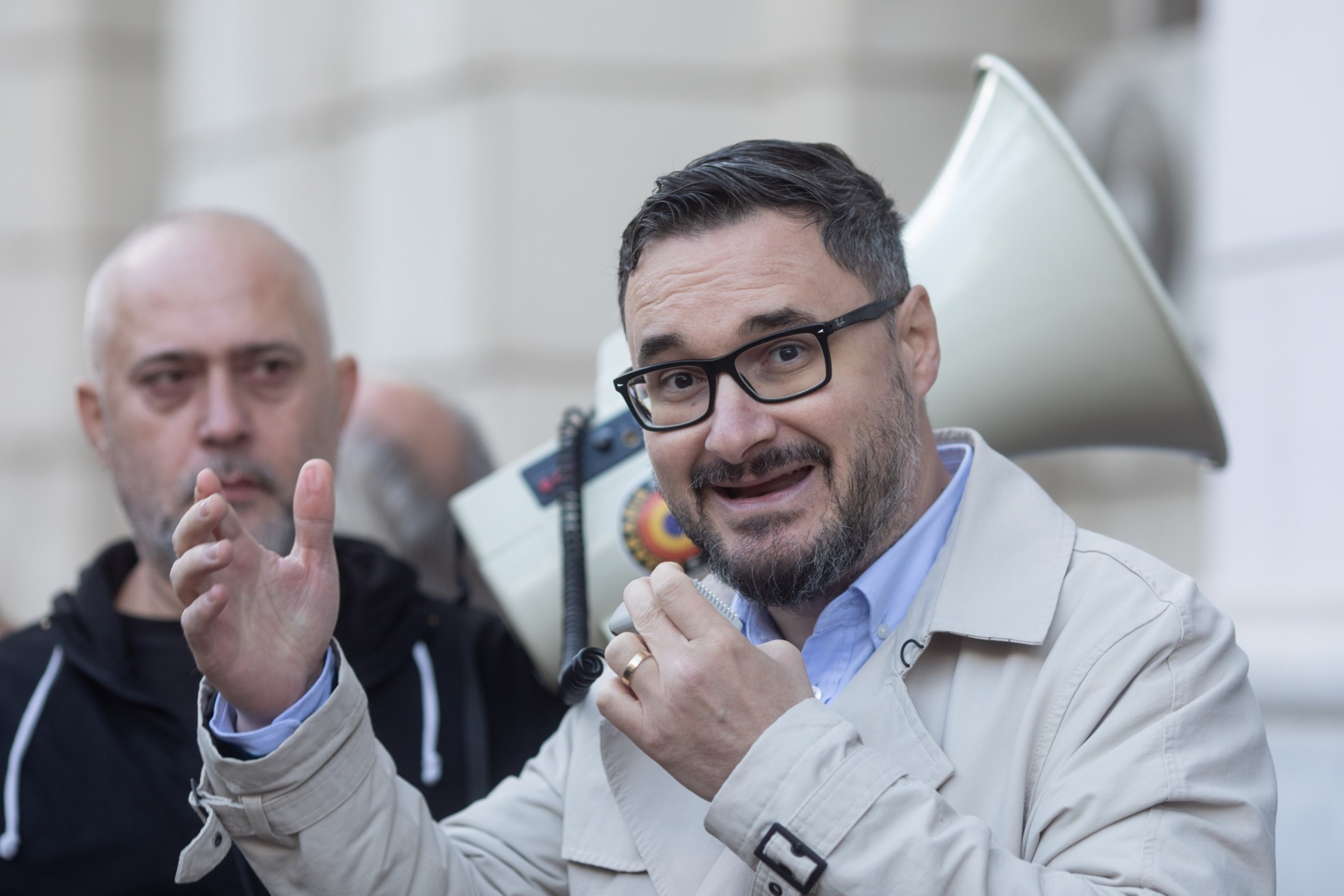 Tensiuni și acuzații la comisiile de apărare privind participarea militarilor români la un comandament NATO
