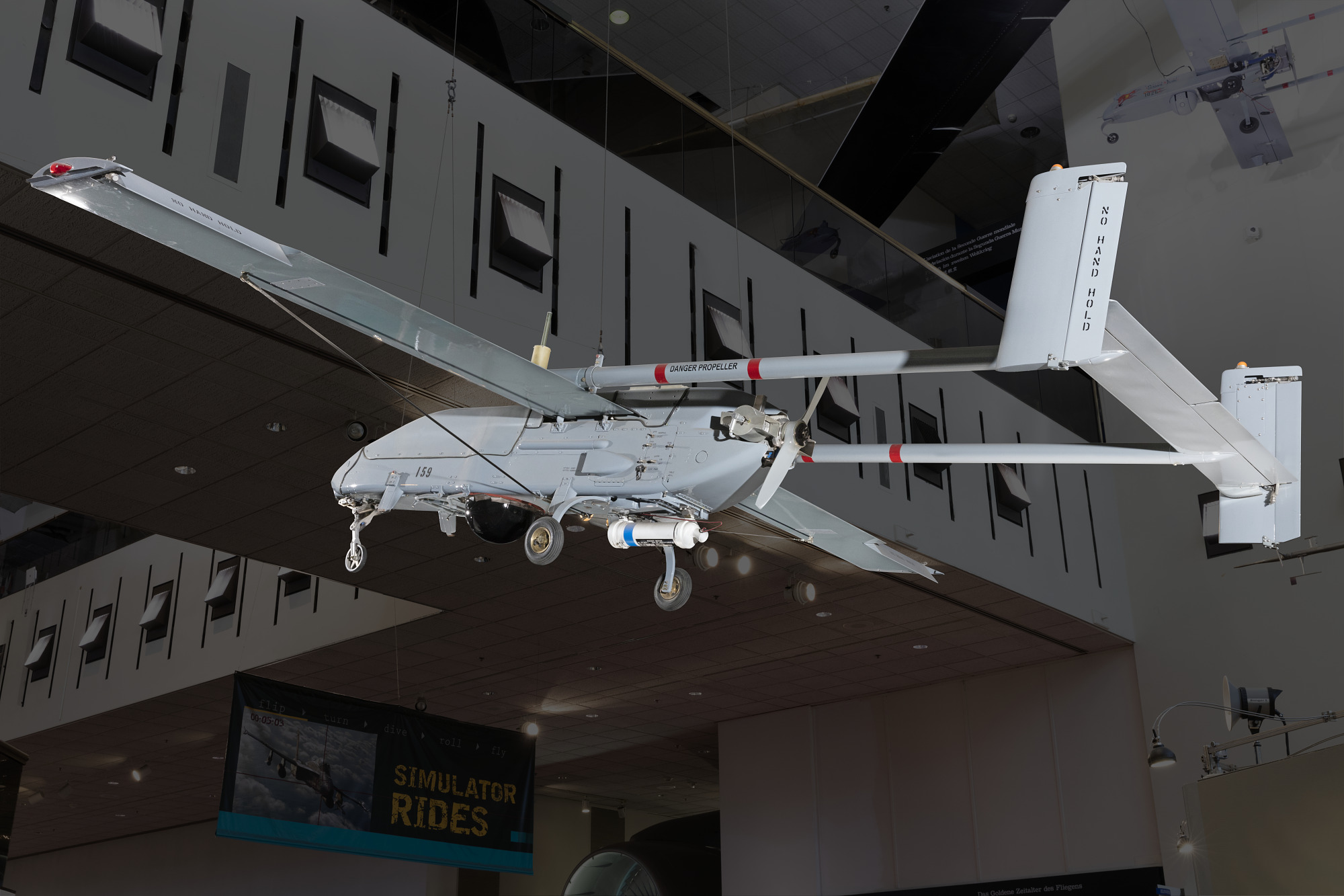 Industria auto germană se extinde în sectorul de apărare: Schaeffler AG va asambla drone pentru Franța